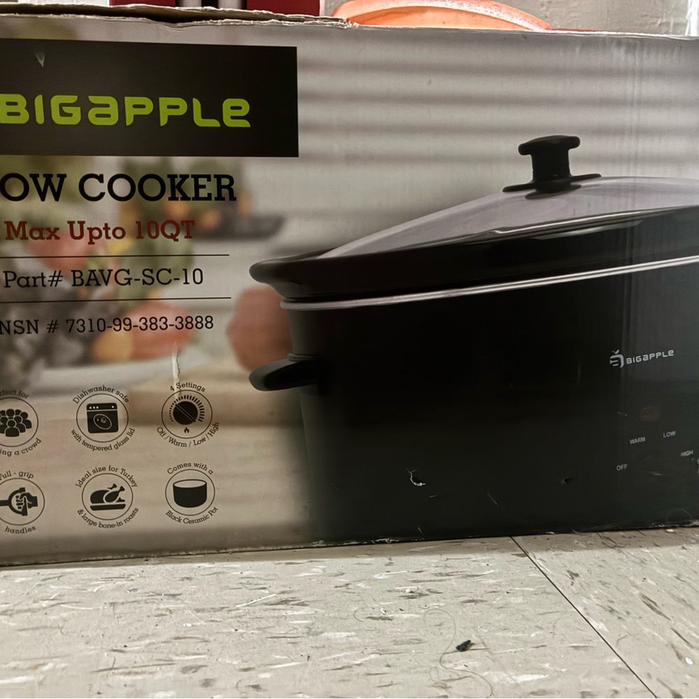Big Apple Black Slow Cooker 10QT